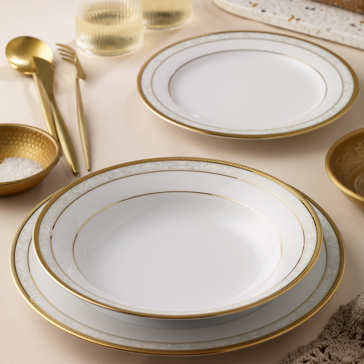 12 Piece Noritake Gold Hampshire Porcelain Dinnerware Set