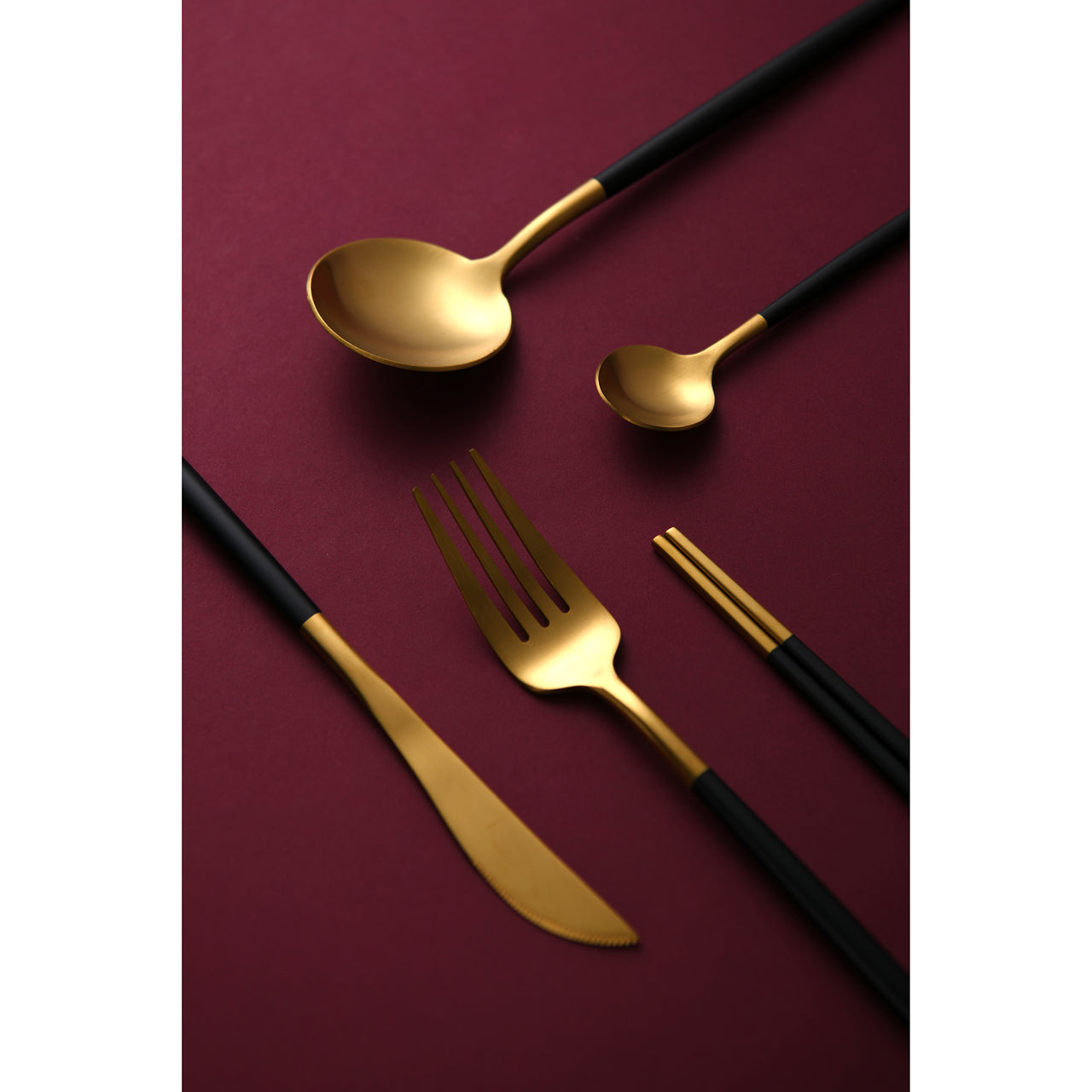 30 Piece Black & Gold Cutlery Set