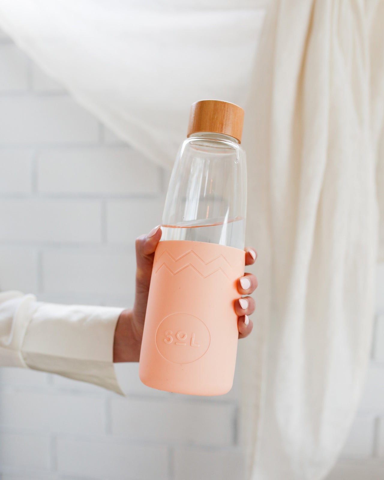 Paradise Peach Glass Water Bottle